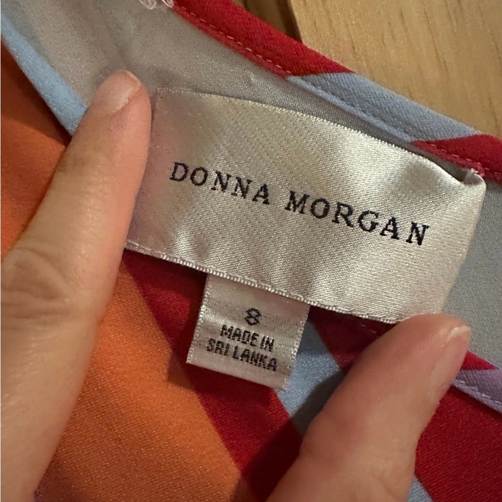 Donna Morgan Cropped Jumpsuit - Picture 4 of 4
